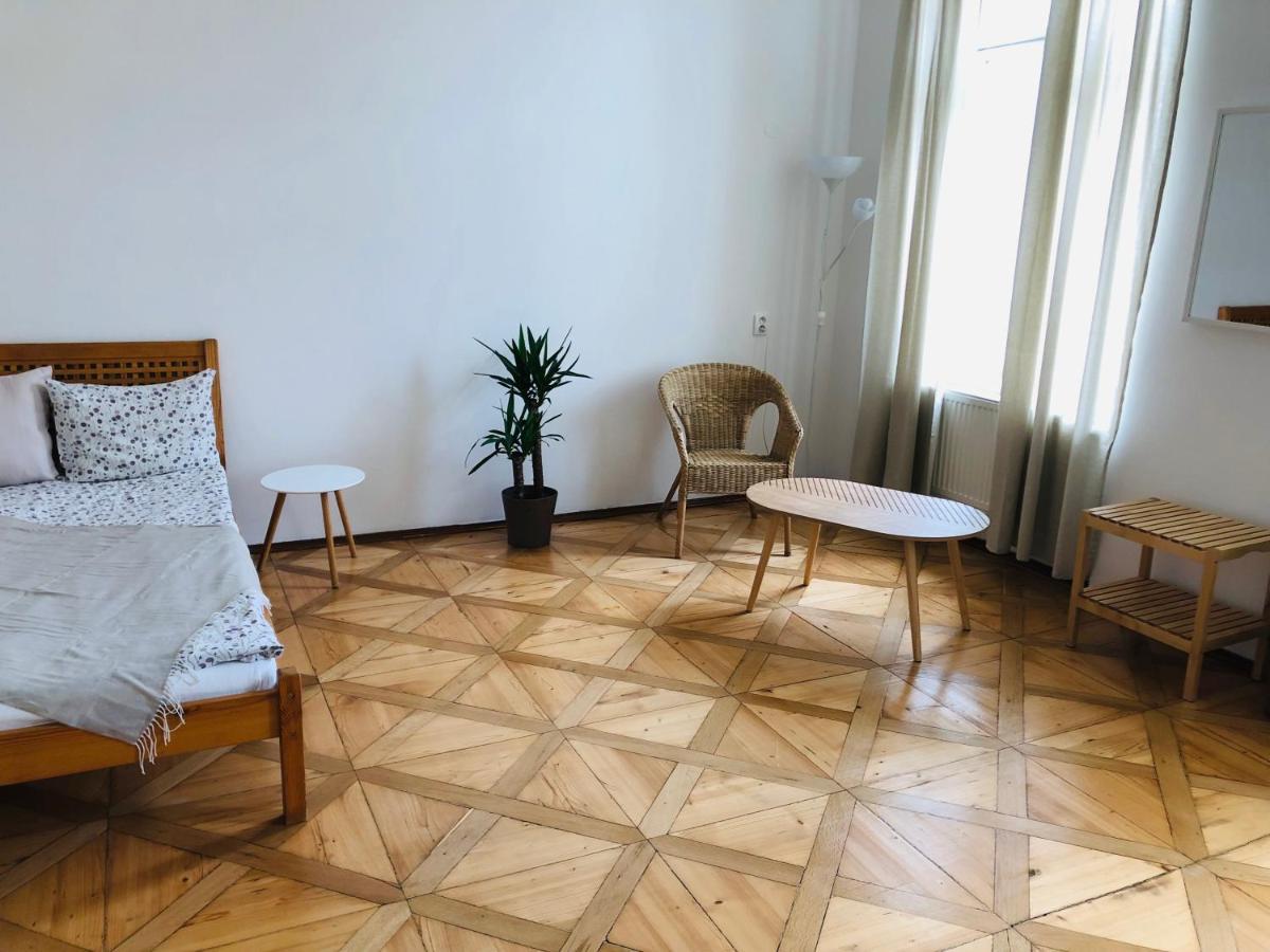 Adam&Eva Rooms Прага Екстер'єр фото
